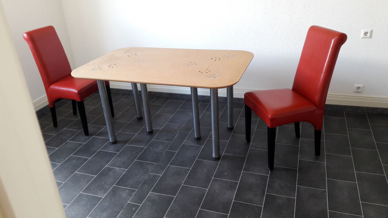 Esstisch (Marmorplatte) und Stühle