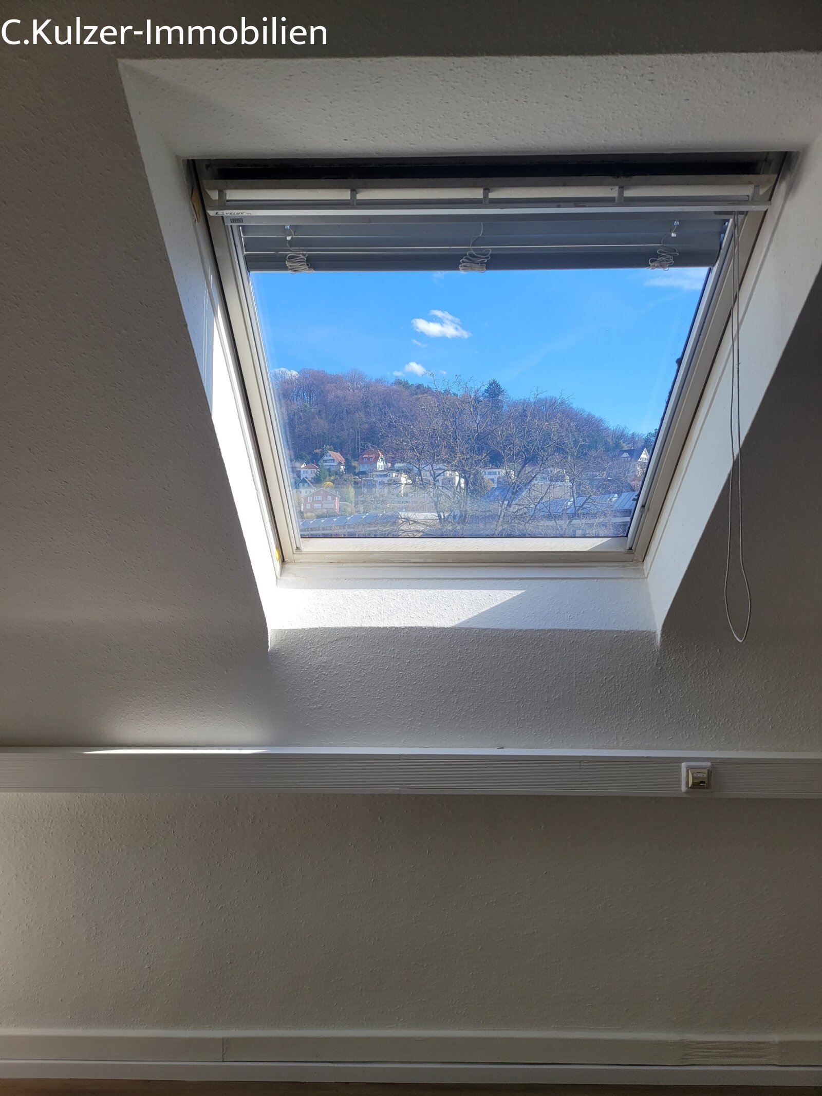 Großes Dachfenster