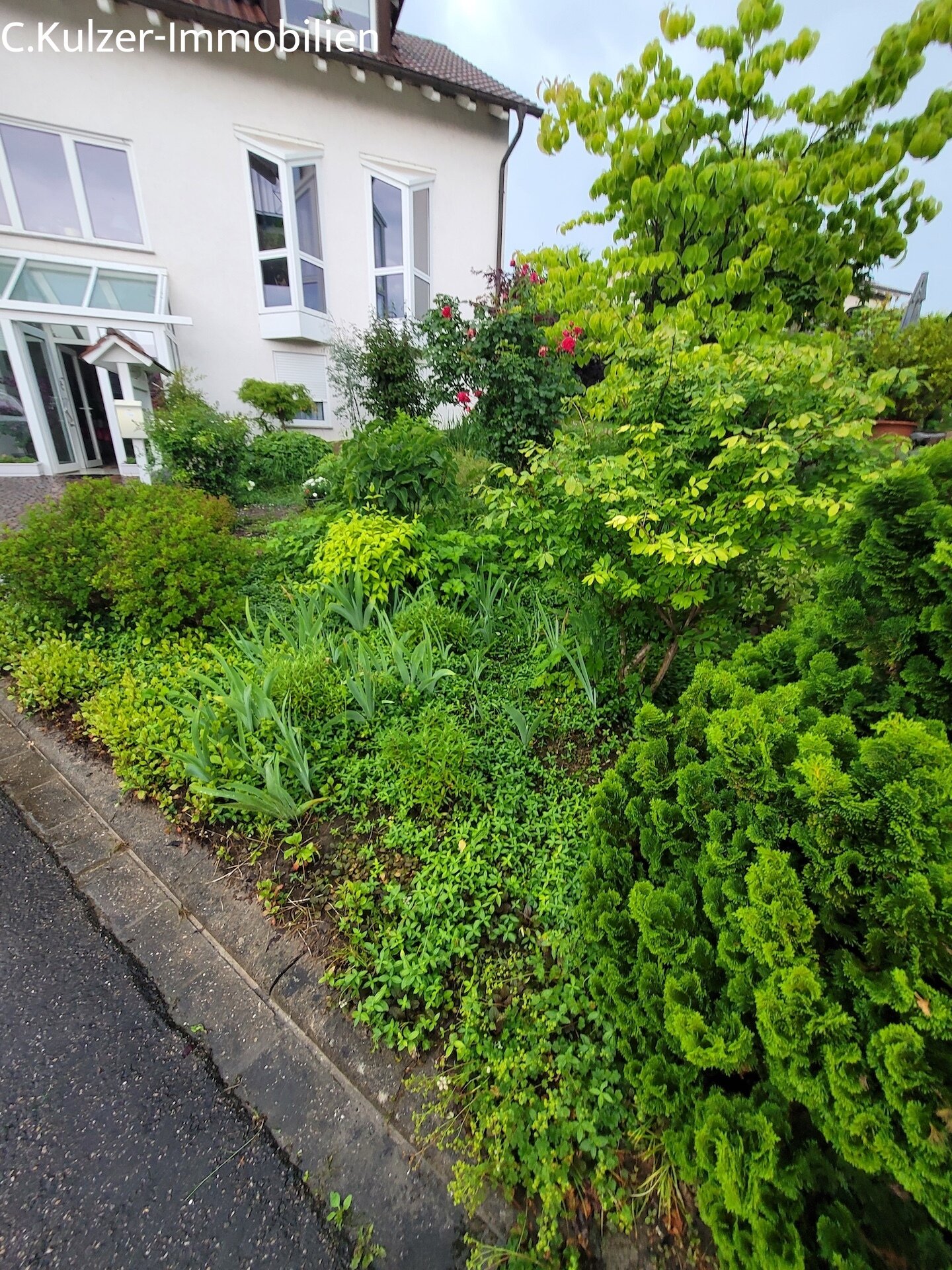 Gartenfront